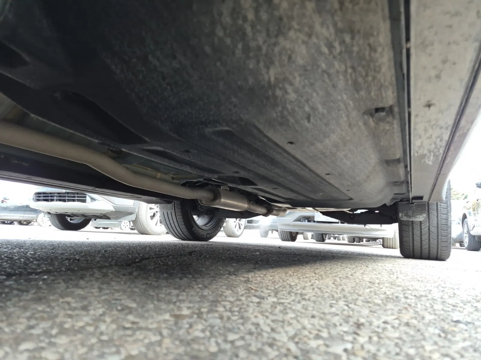 Undercarriage - Driver Photo