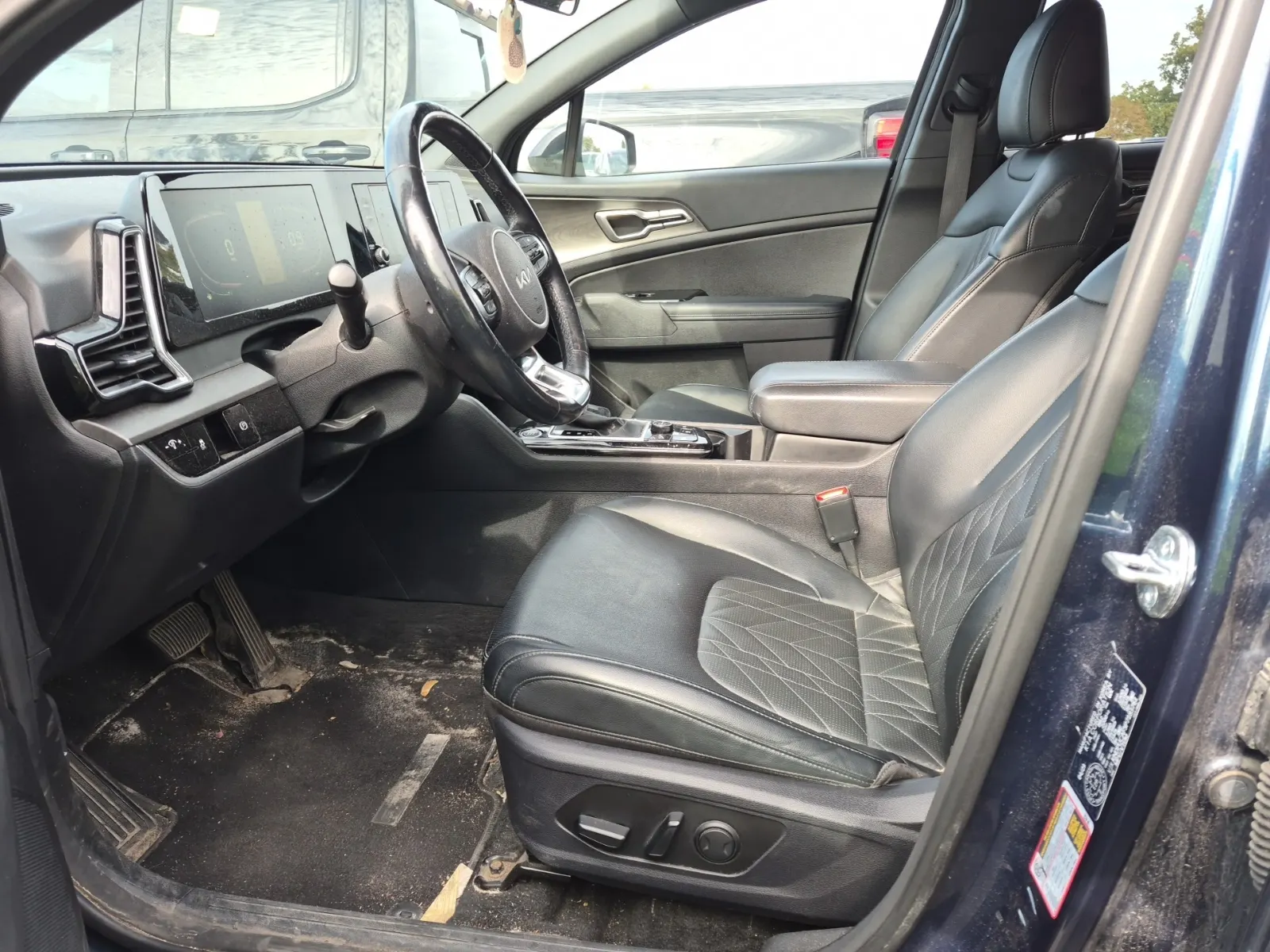 Front Interior Photo