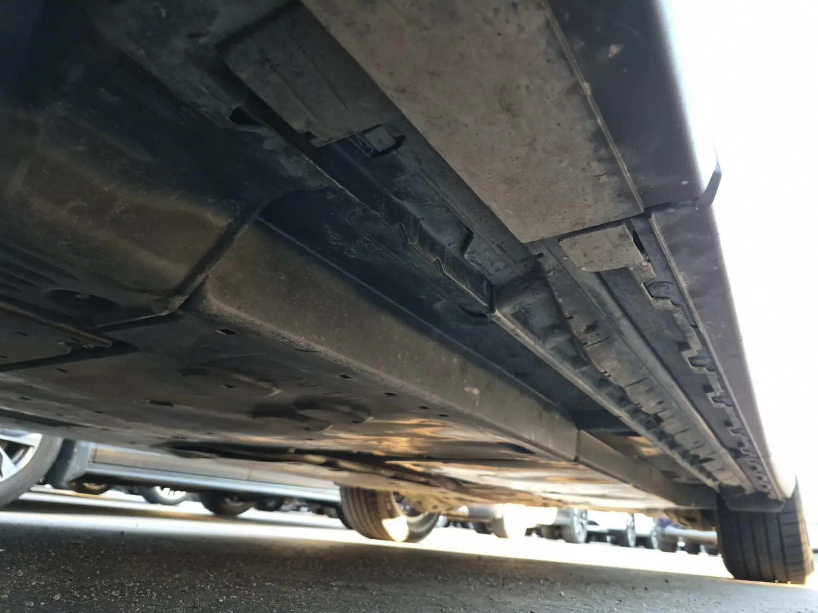 Undercarriage - Driver Photo