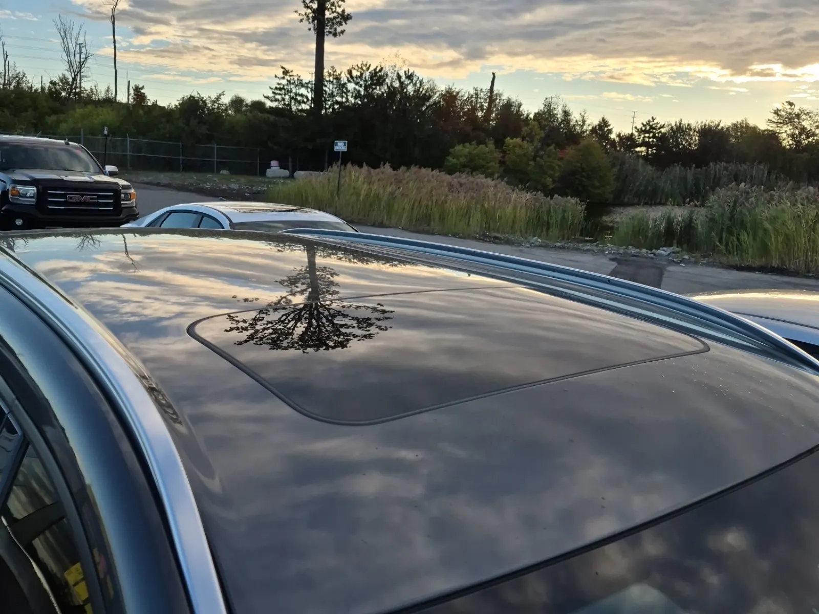 Exterior Roof Photo