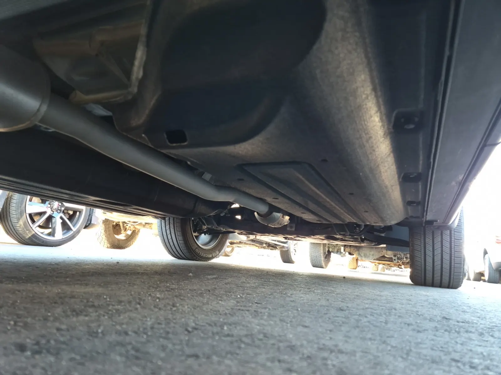 Undercarriage - Passenger Photo