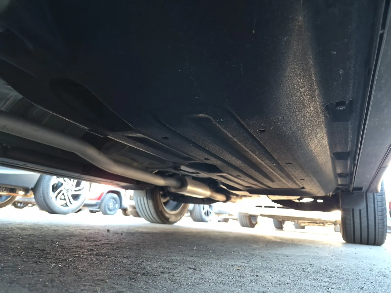 Undercarriage - Driver Photo