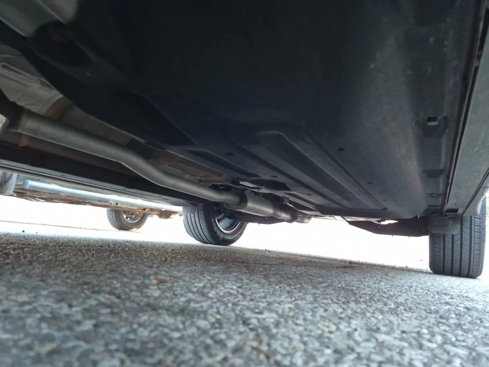 Undercarriage - Driver Photo