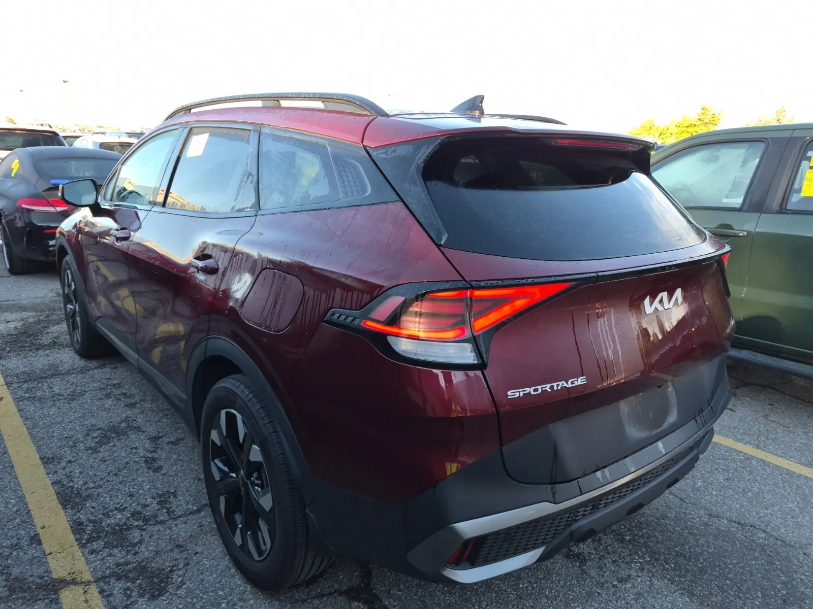 Driver Rear 3/4 Photo