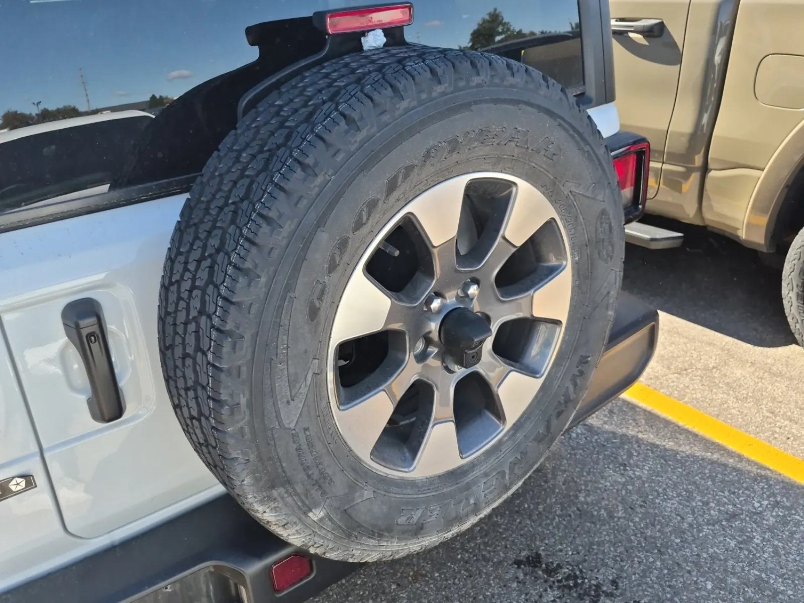 Spare Tire & Wheel Photo