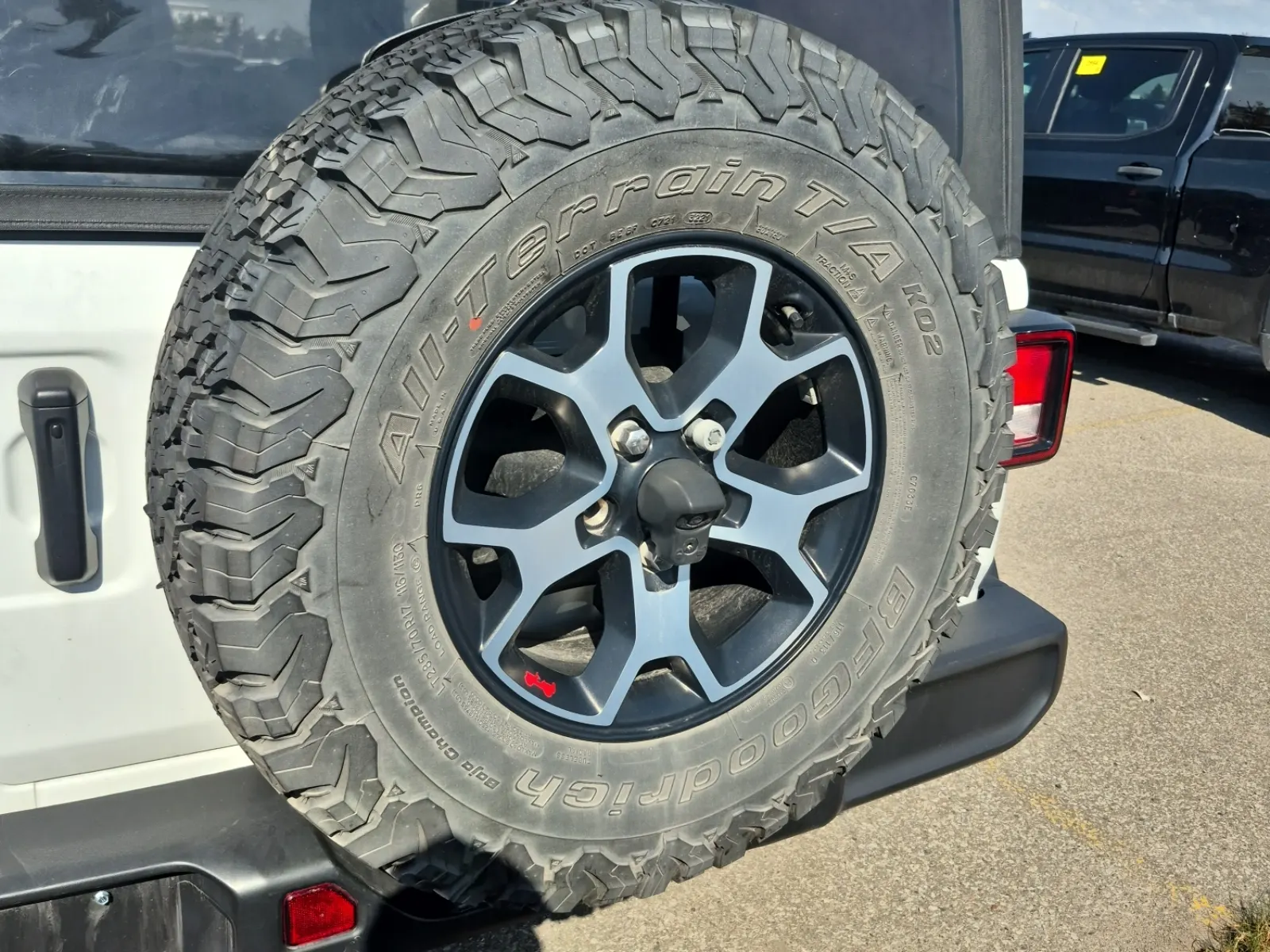 Spare Tire & Wheel Photo