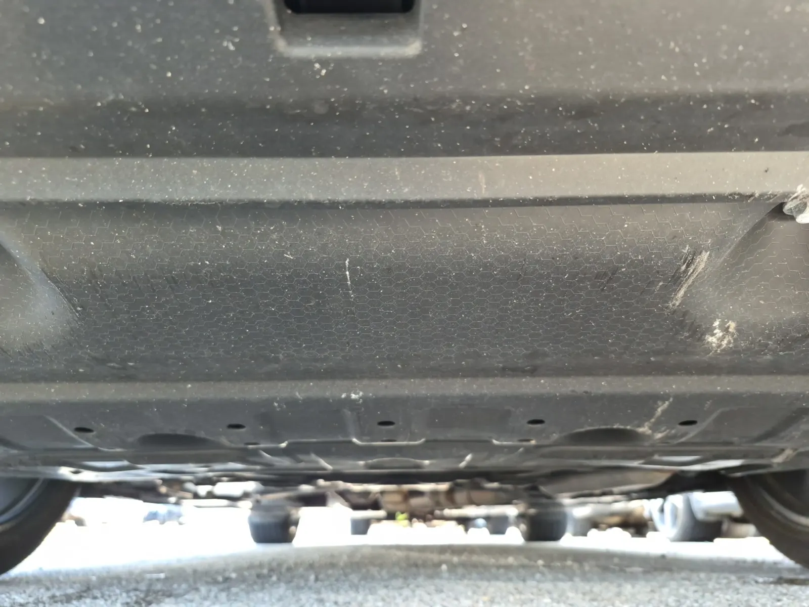 Undercarriage - Front Photo