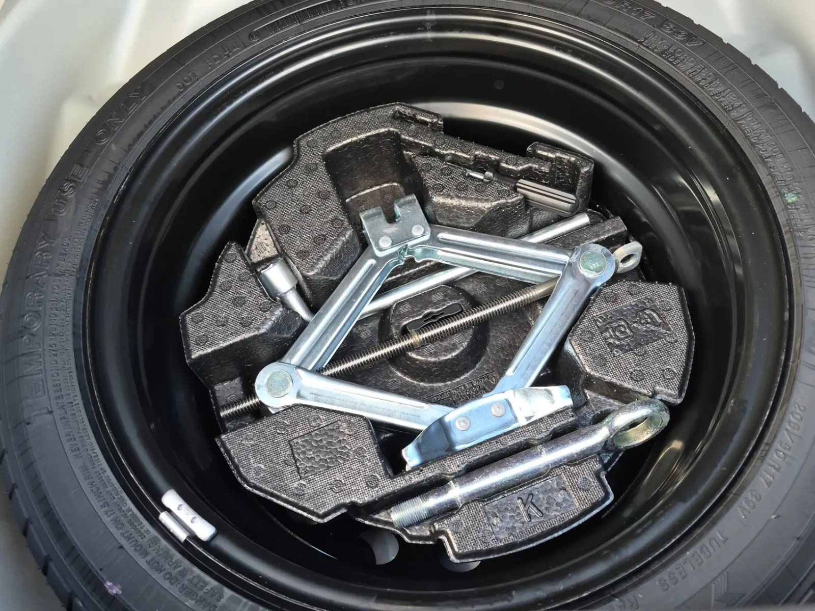 Spare Tire & Wheel Photo