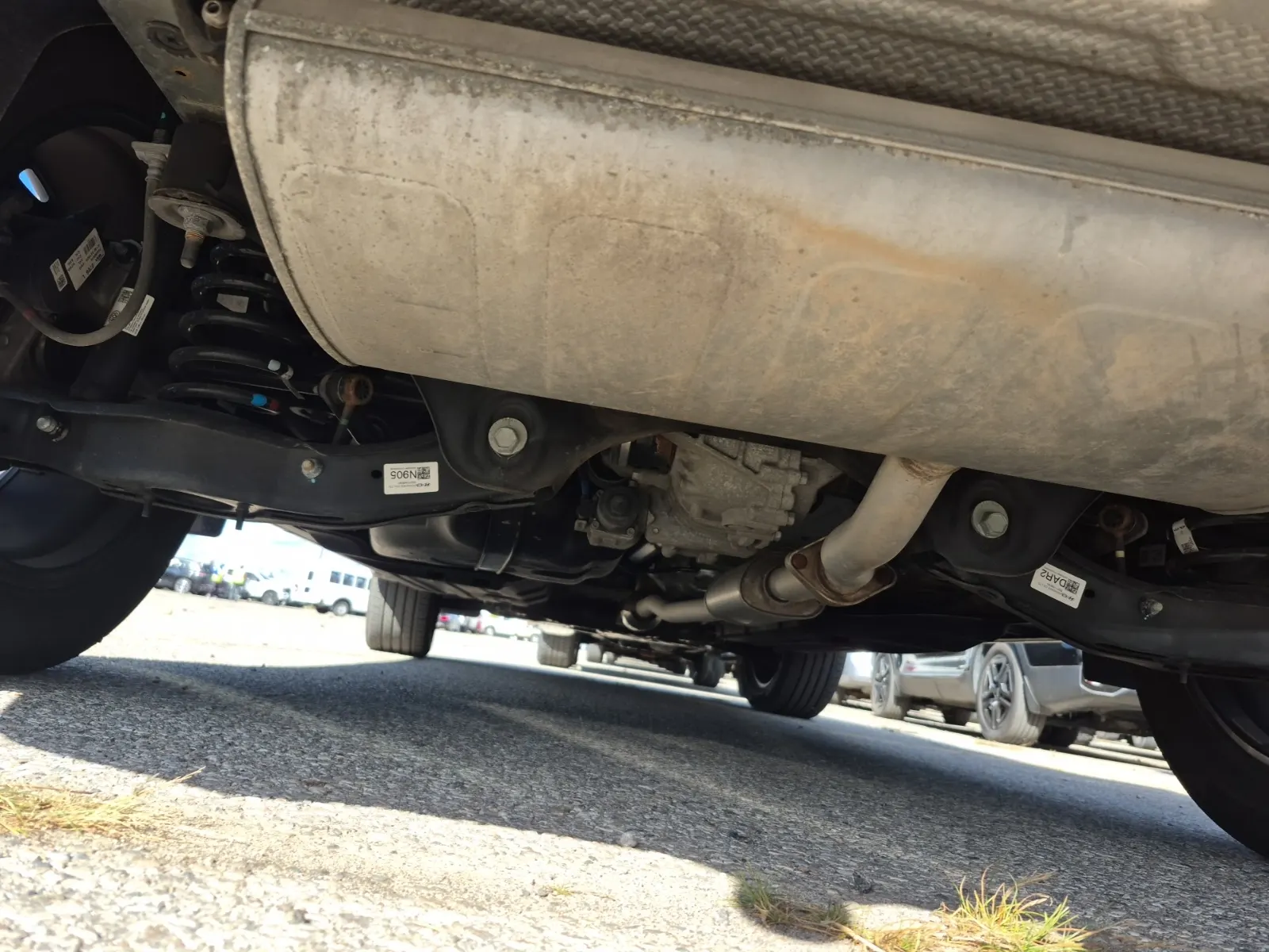Undercarriage - Rear Photo