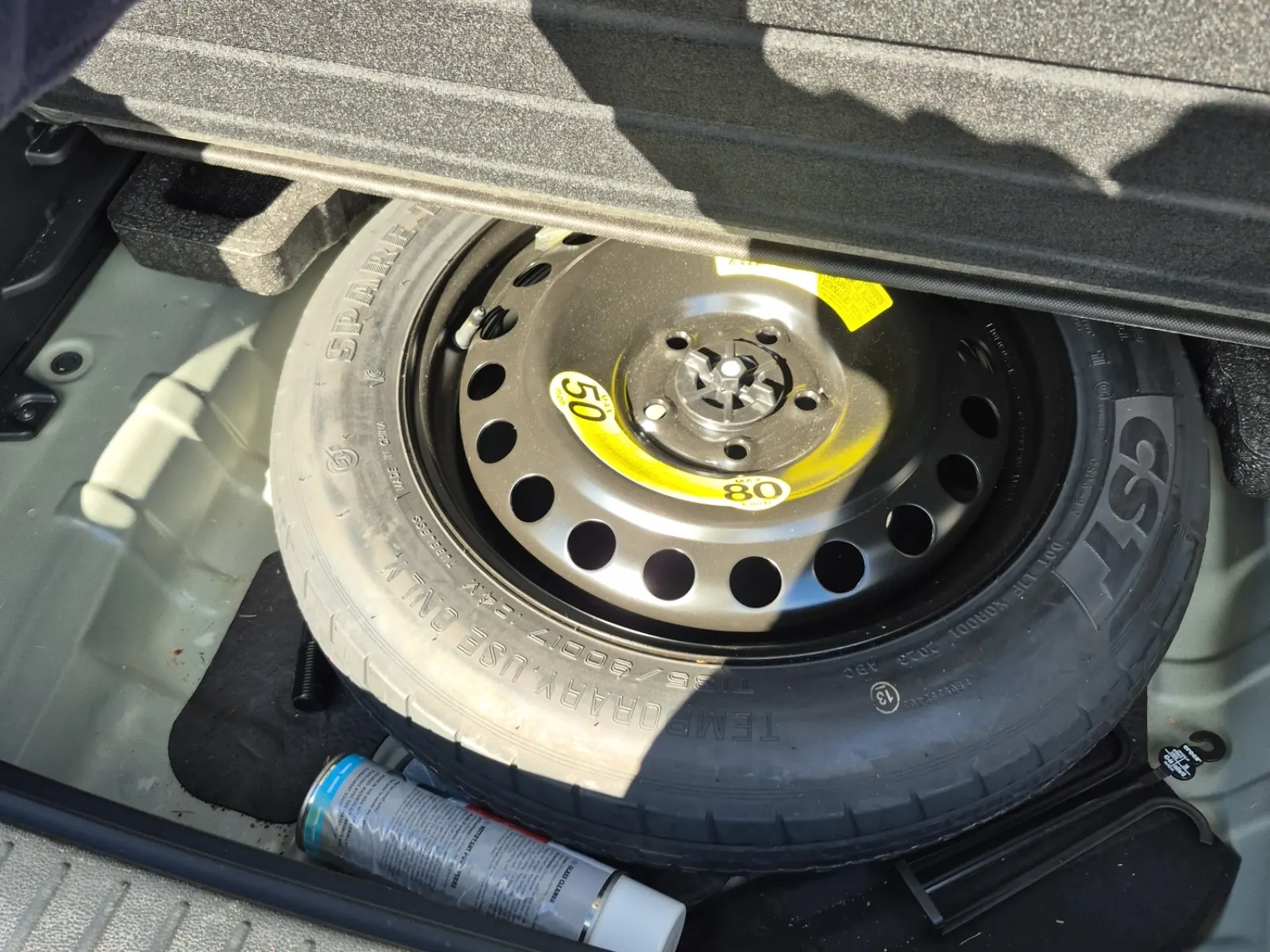 Spare Tire & Wheel Photo