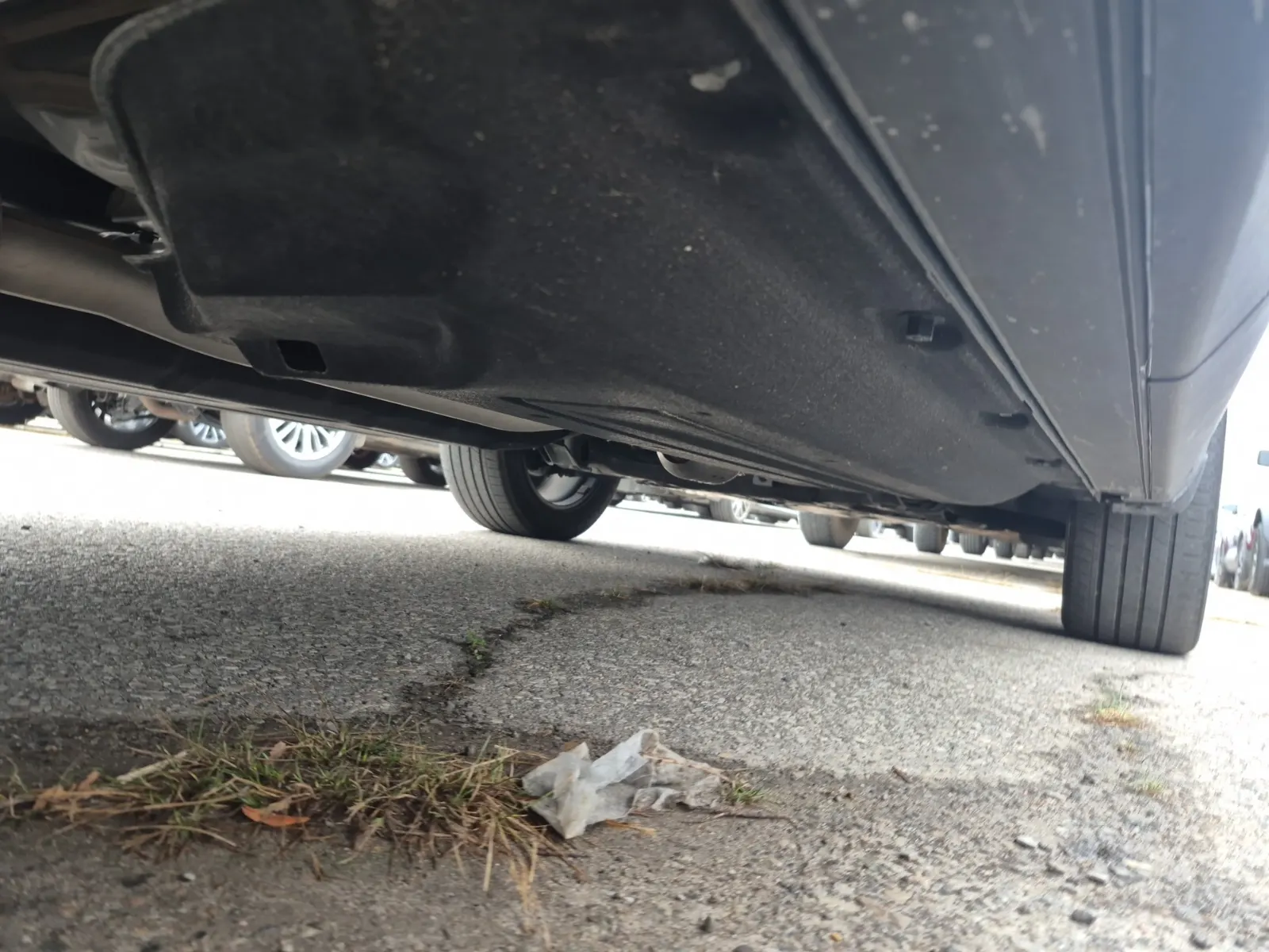 Undercarriage - Passenger Photo