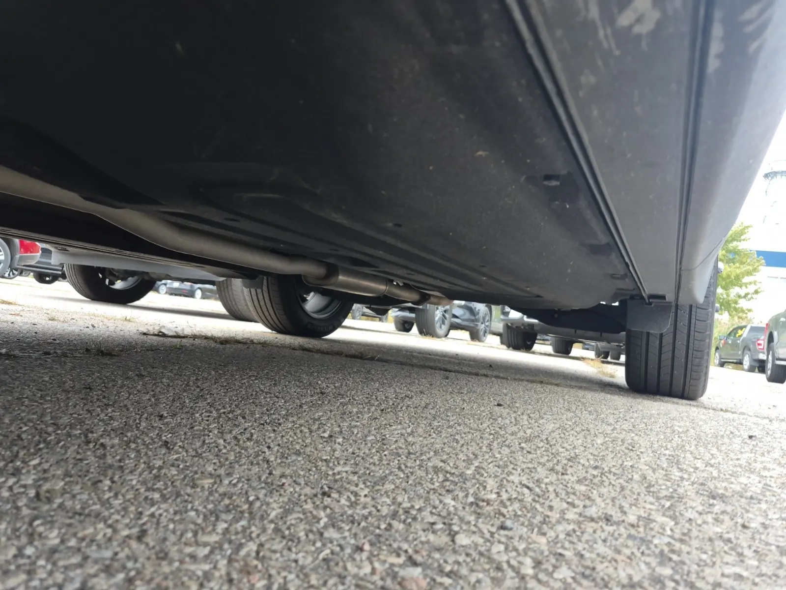 Undercarriage - Driver Photo