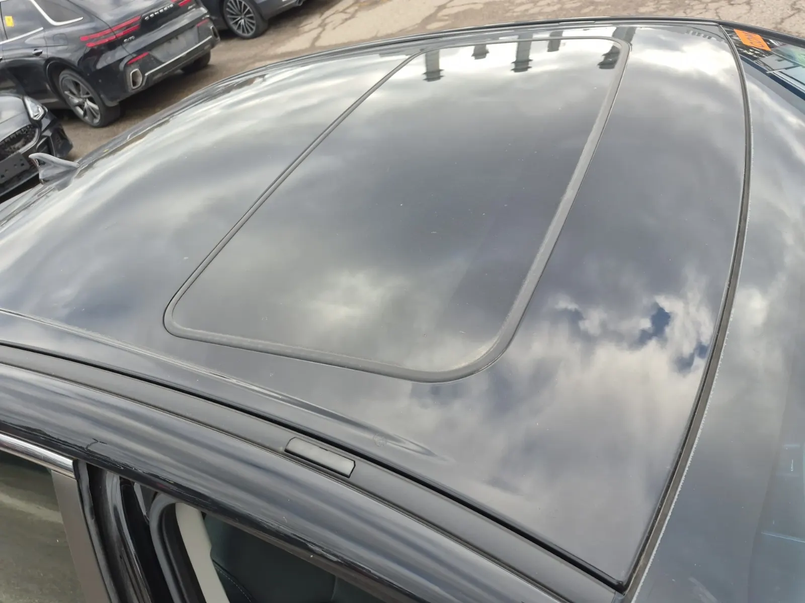 Exterior Roof Photo