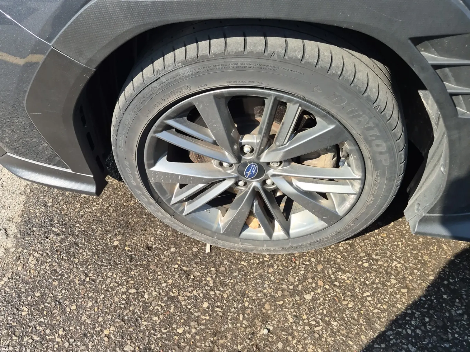 Front driver wheel/tire photo