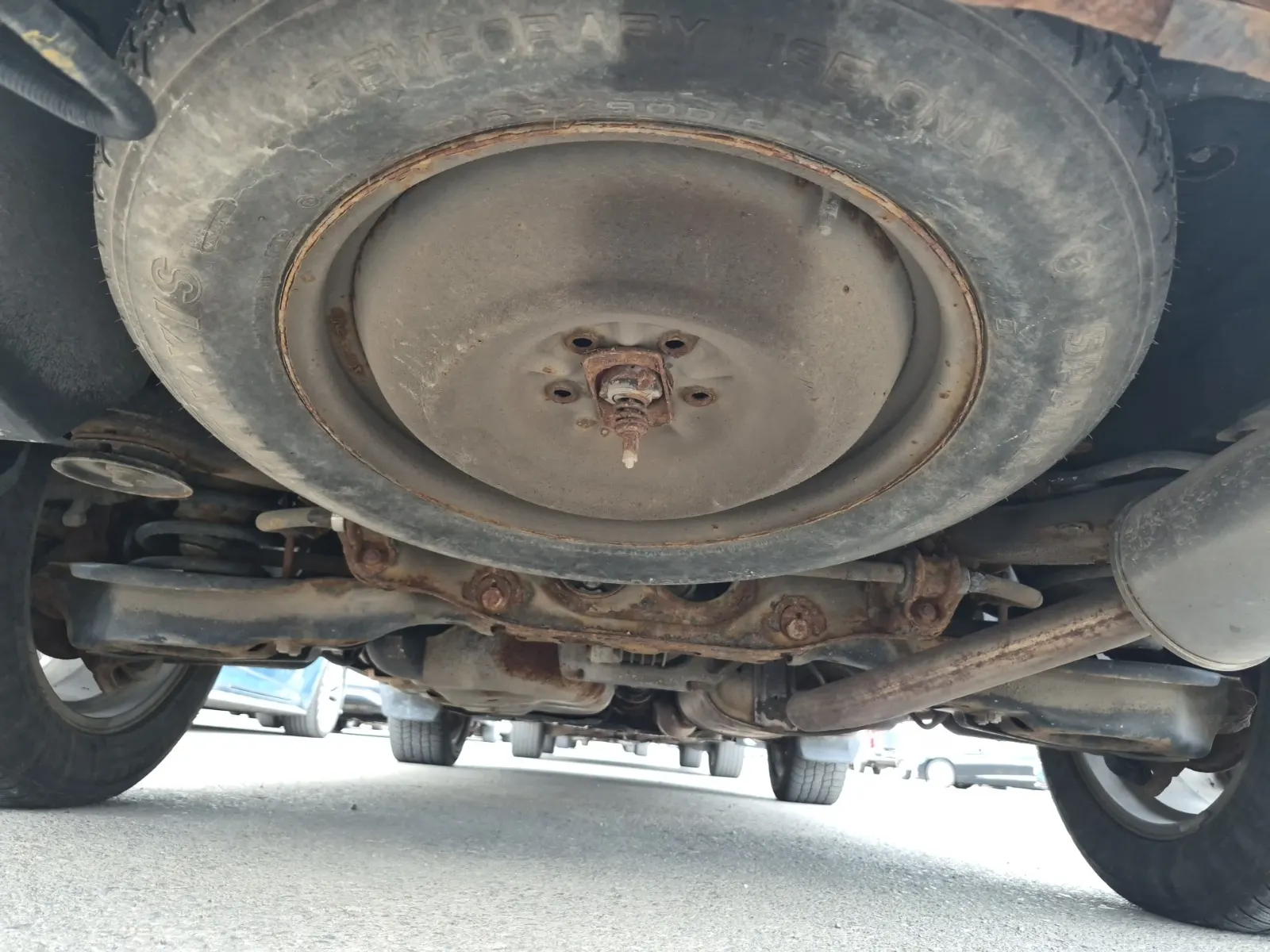 Spare Tire & Wheel Photo