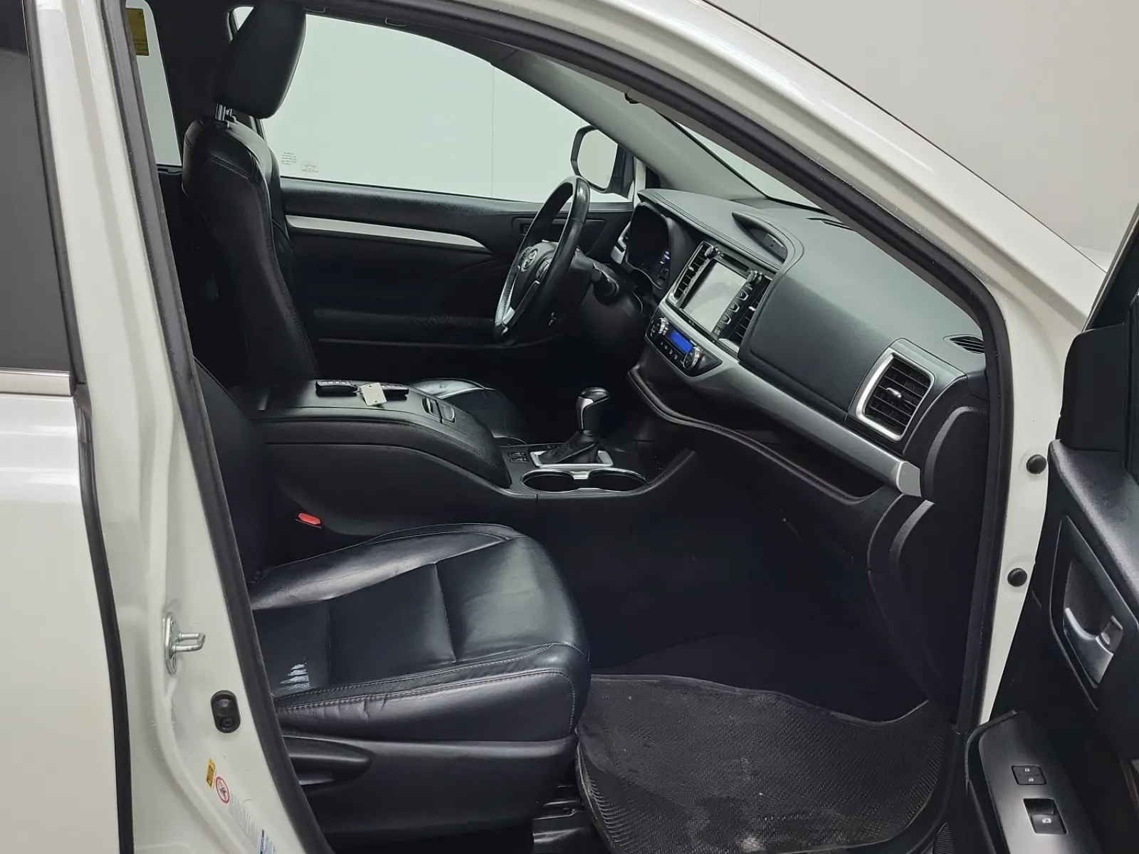 Right Side Interior Photo