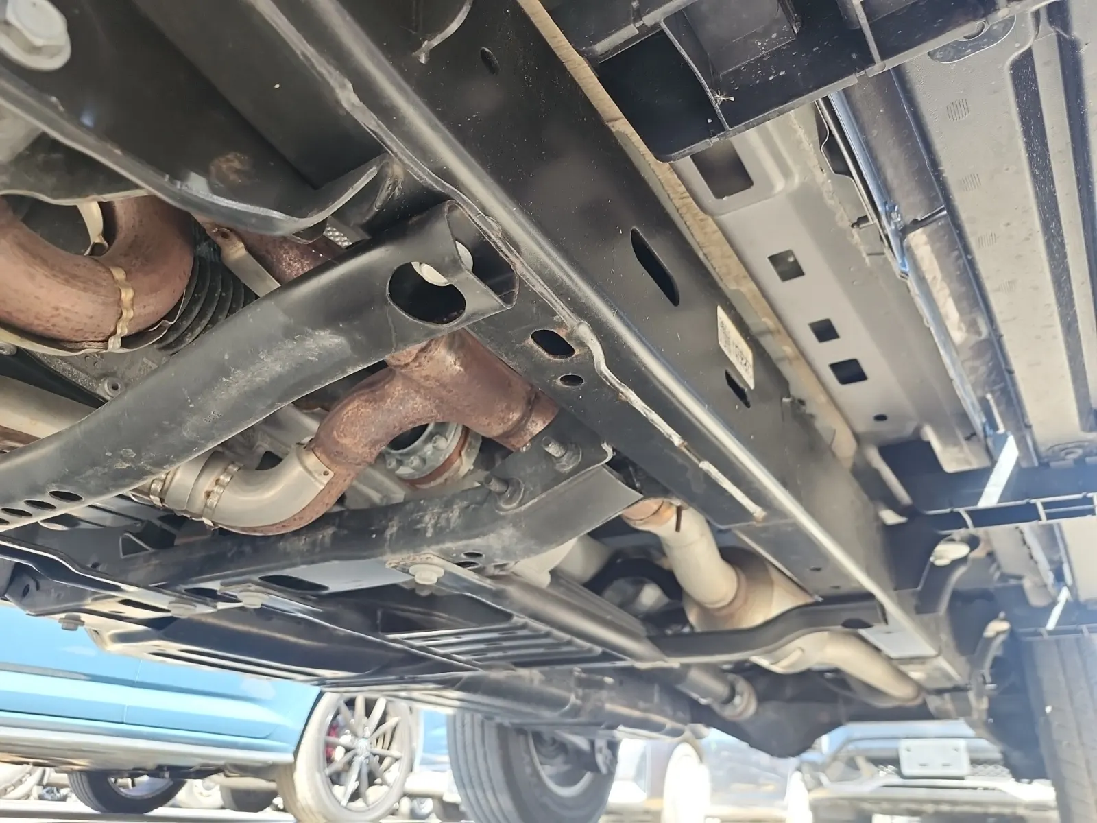 Undercarriage - Driver Photo