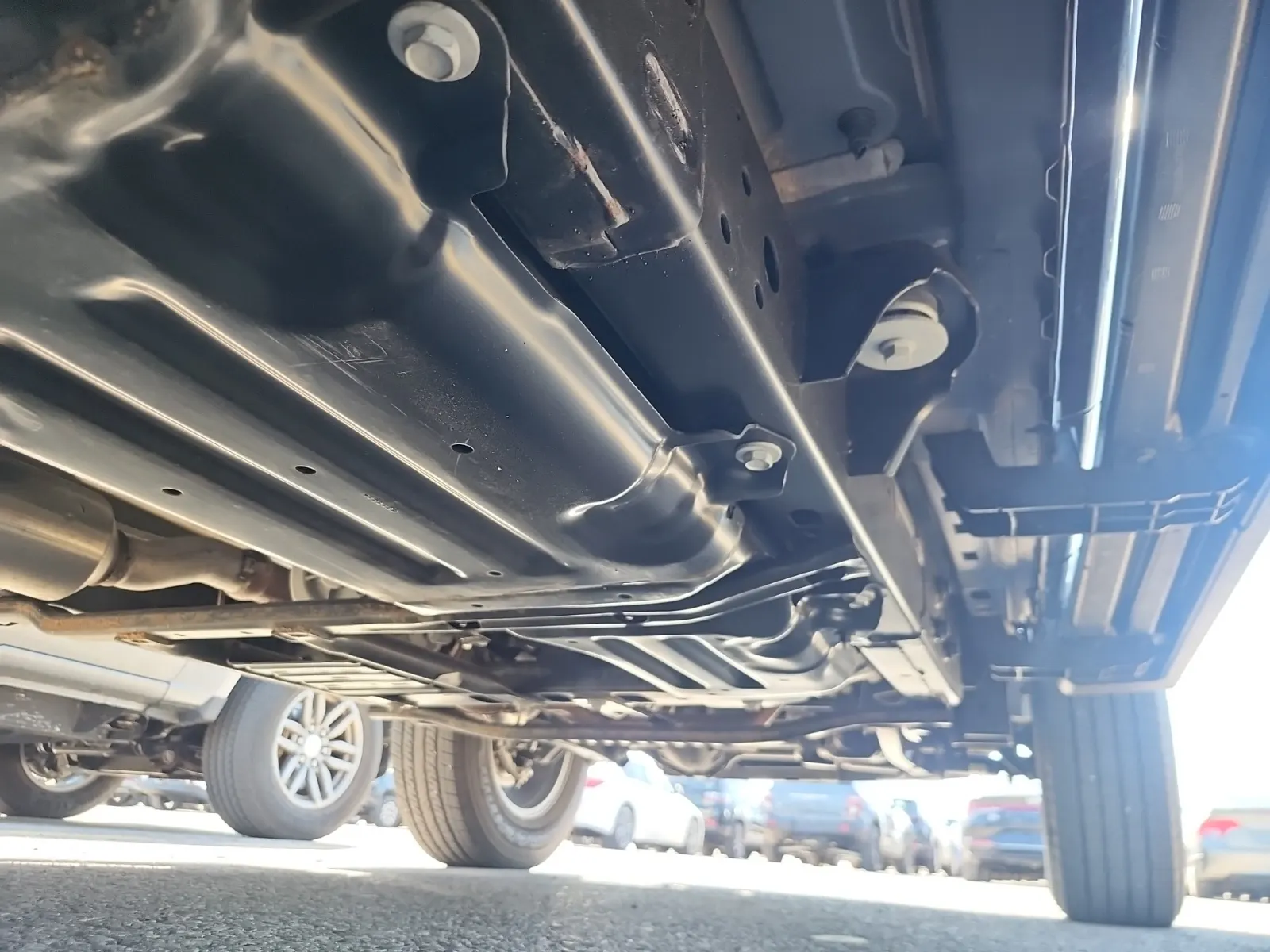 Undercarriage - Passenger Photo