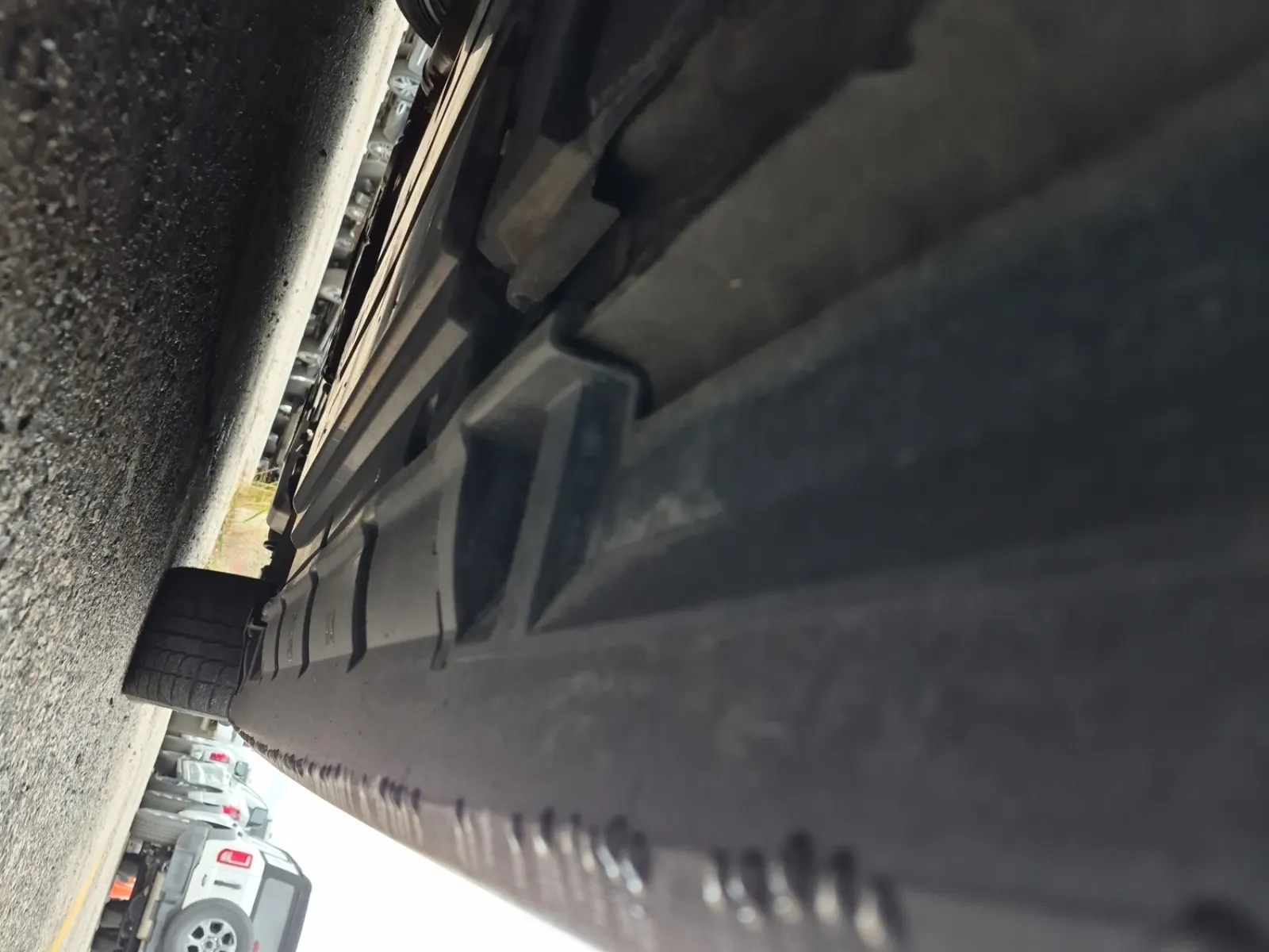 Undercarriage - Passenger Photo