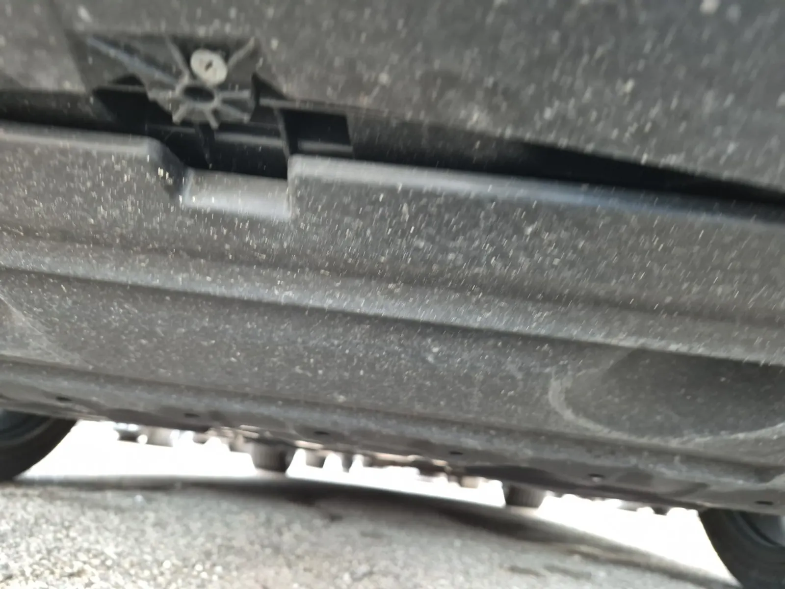 Undercarriage - Front Photo