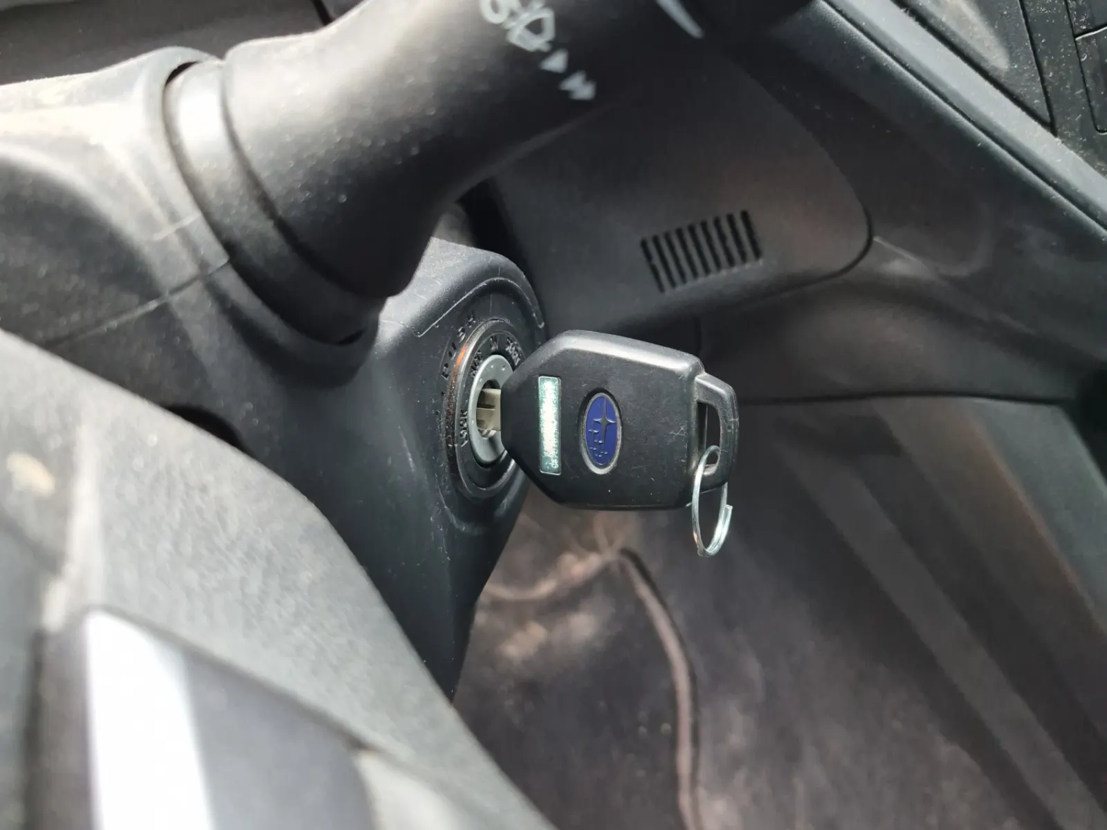 Keys/Fobs/Manual Photo