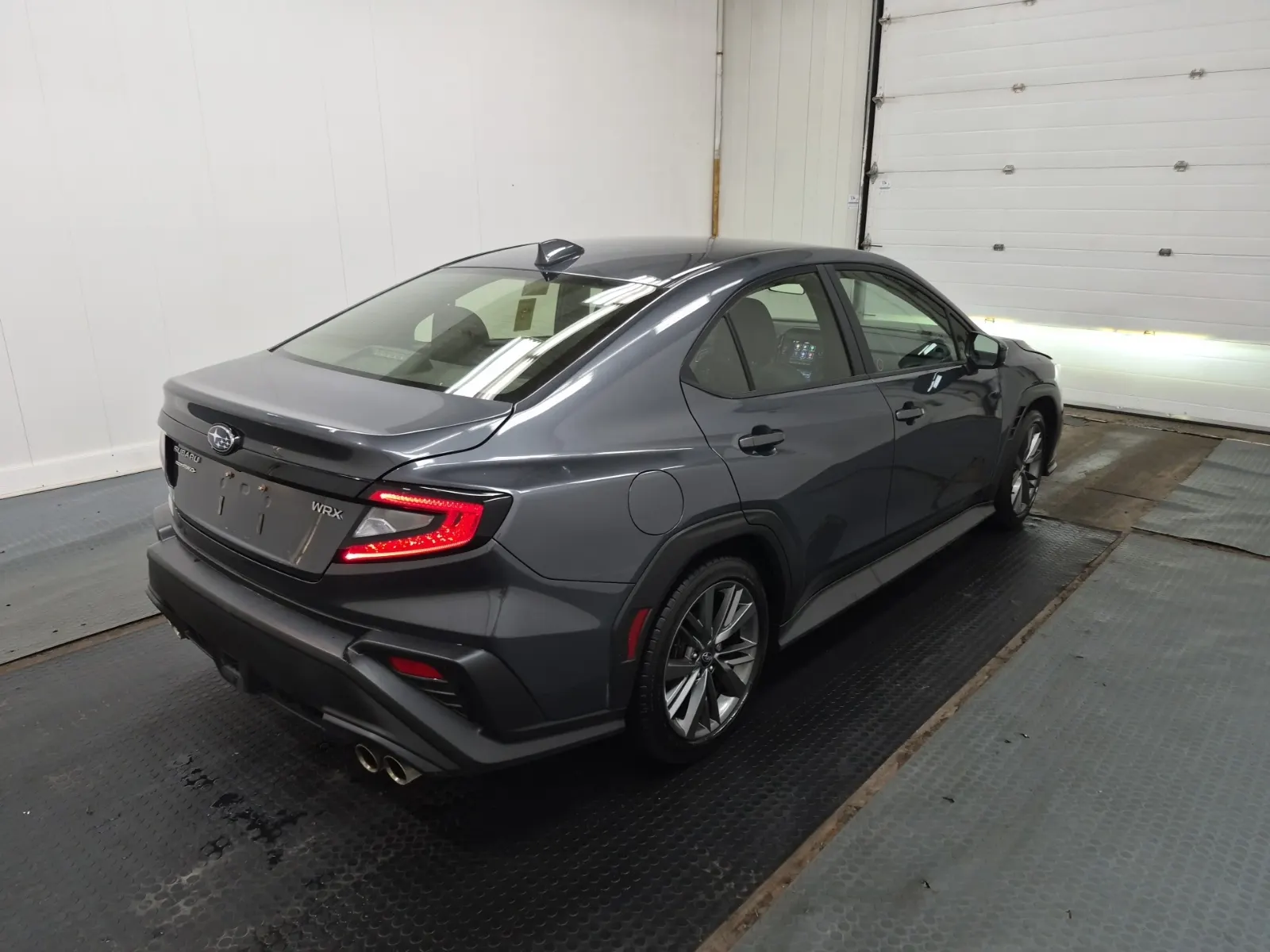 Passenger Rear 3/4 Photo