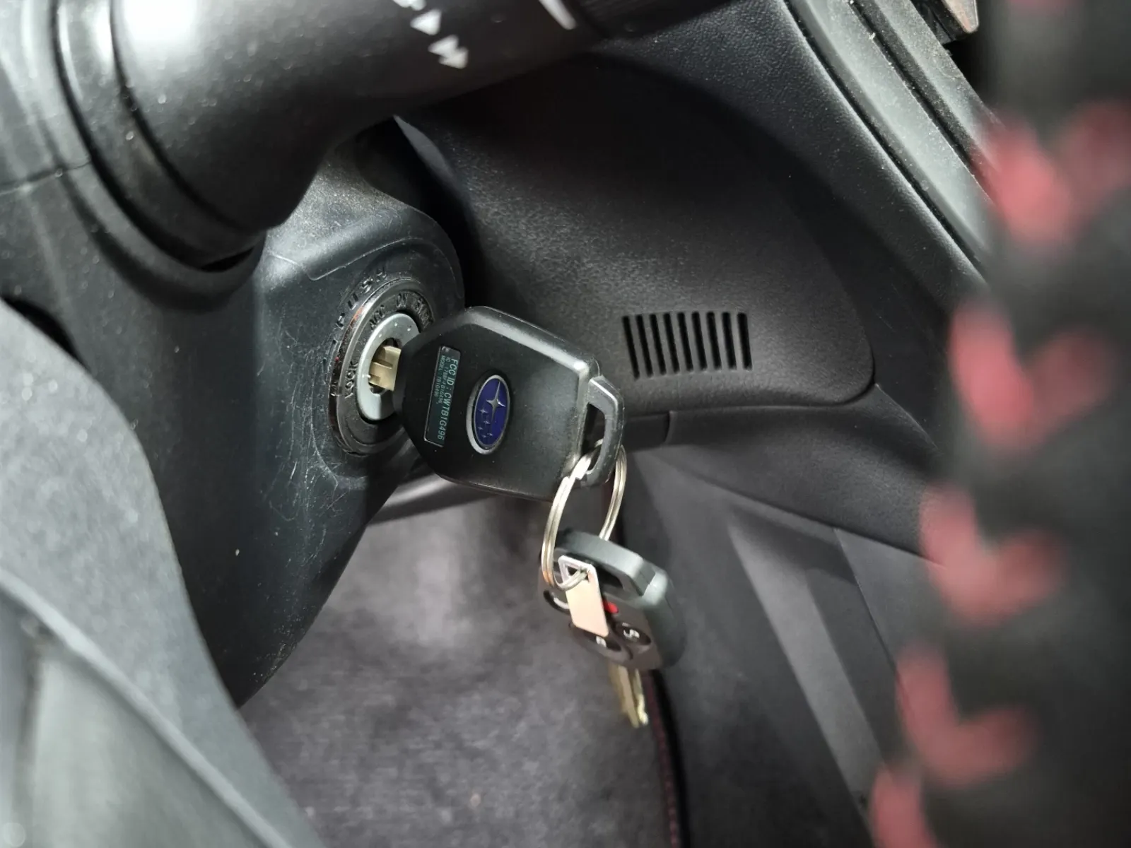 Keys/Fobs/Manual Photo