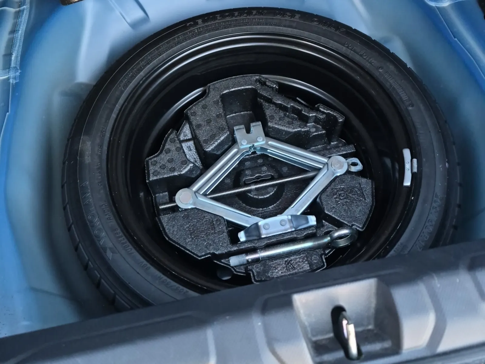Spare Tire & Wheel Photo
