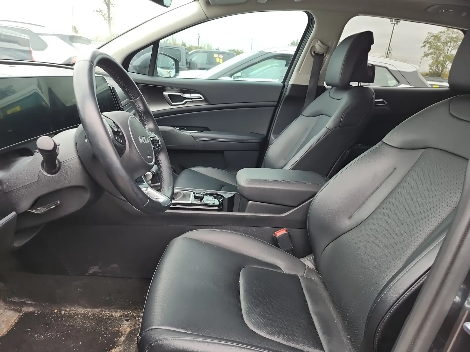 Front Interior Photo