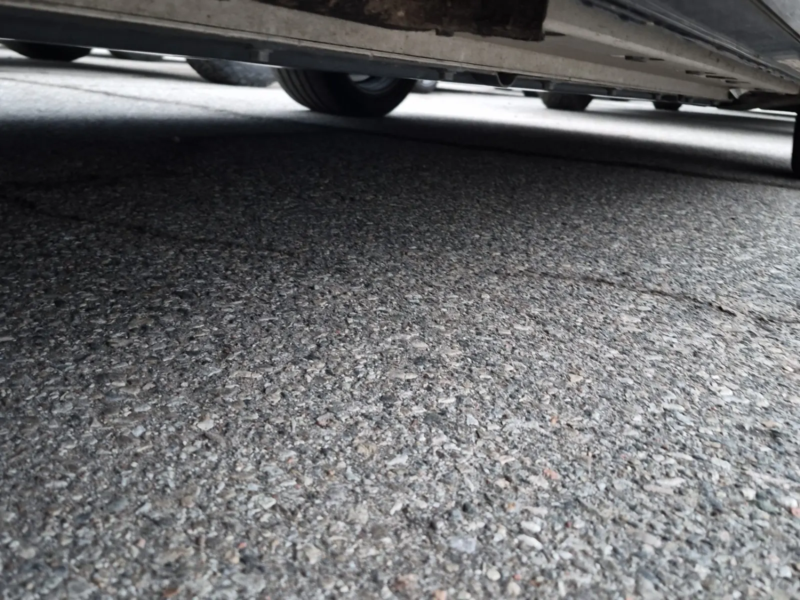 Undercarriage - Passenger Photo
