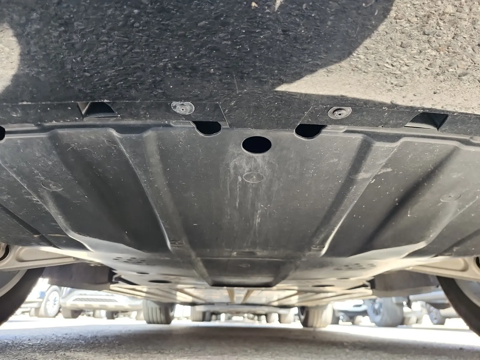 Undercarriage - Front Photo