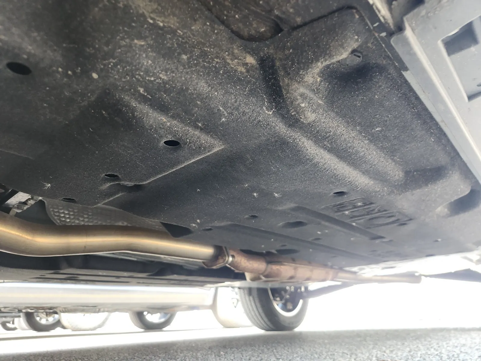 Undercarriage - Driver Photo