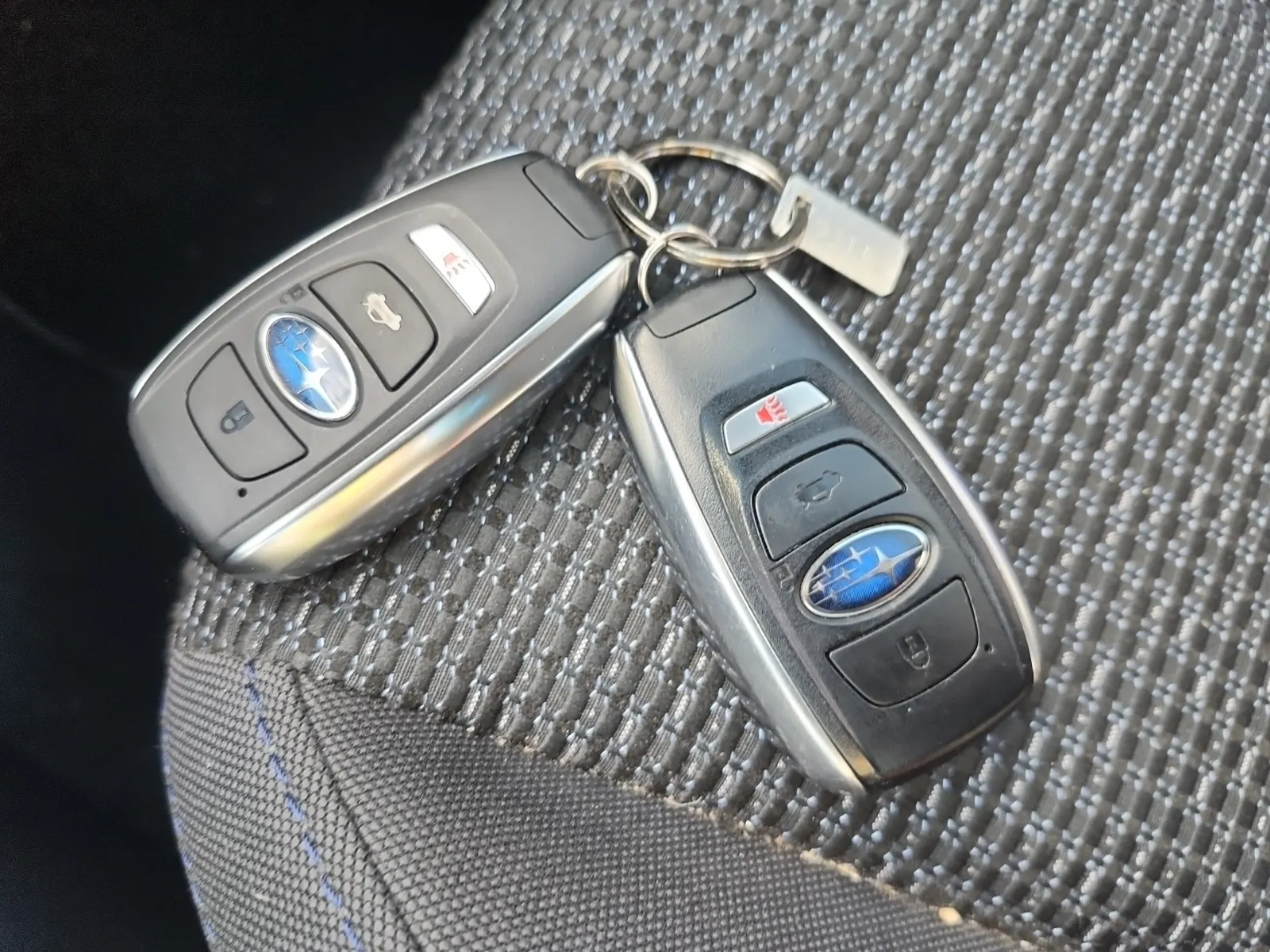 Keys/Fobs/Manual Photo