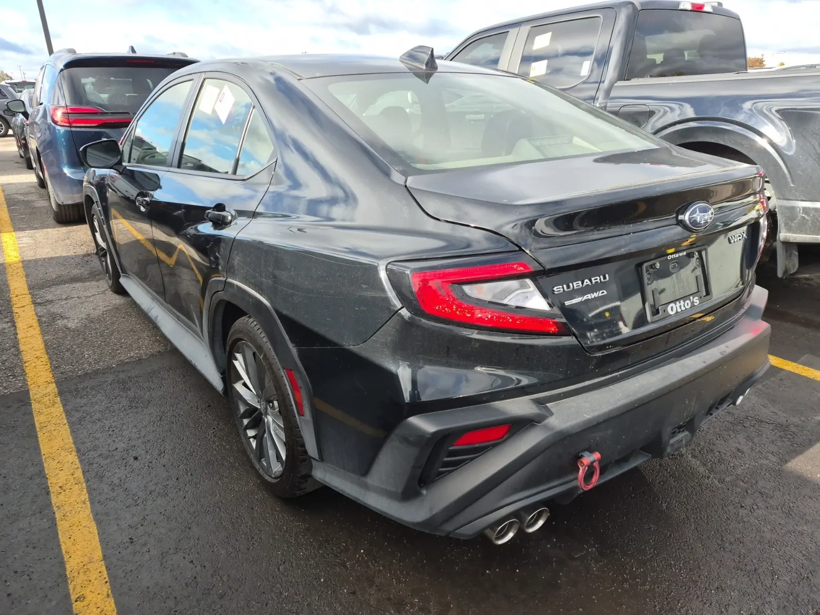 Driver Rear 3/4 Photo