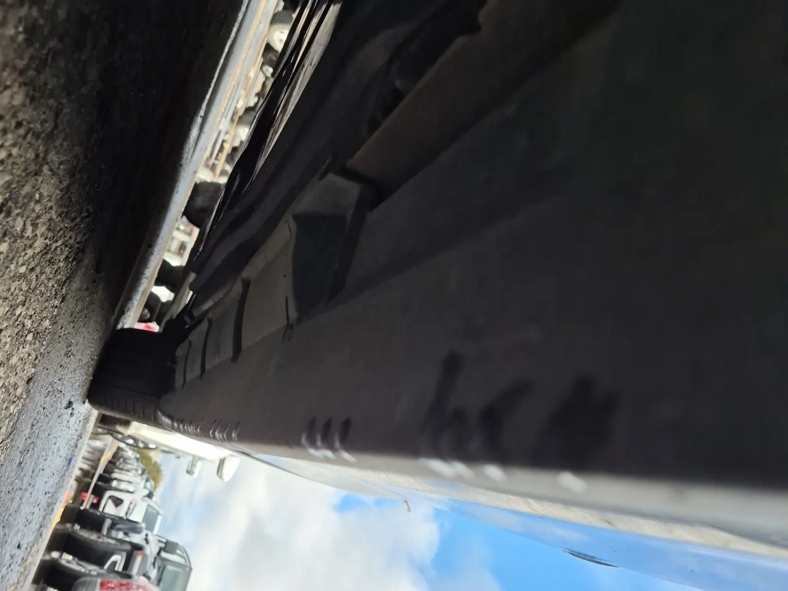 Undercarriage - Driver Photo