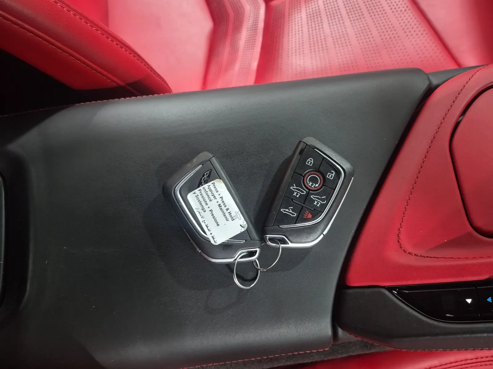 Keys/Fobs/Manual Photo