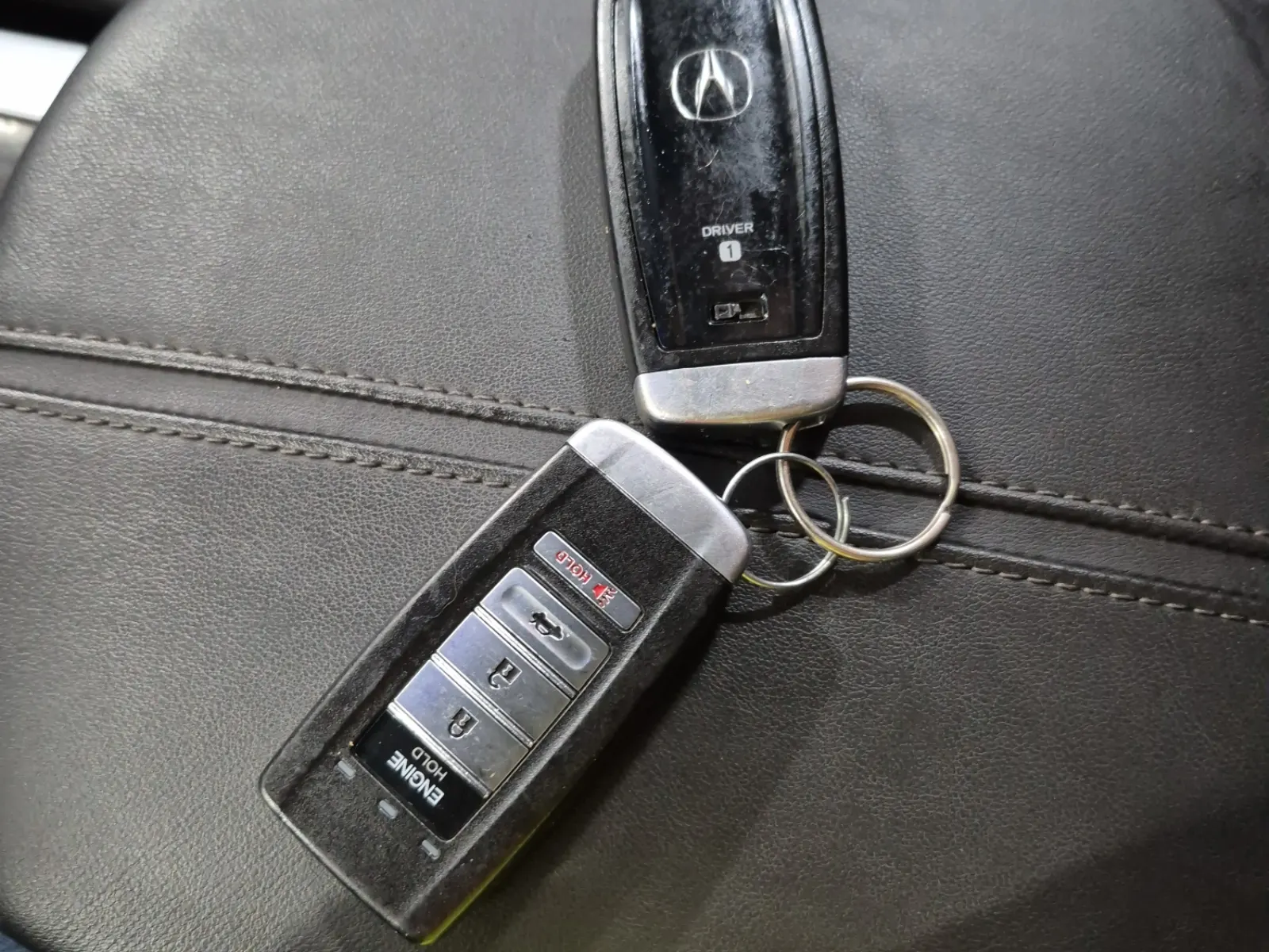 Keys/Fobs/Manual Photo