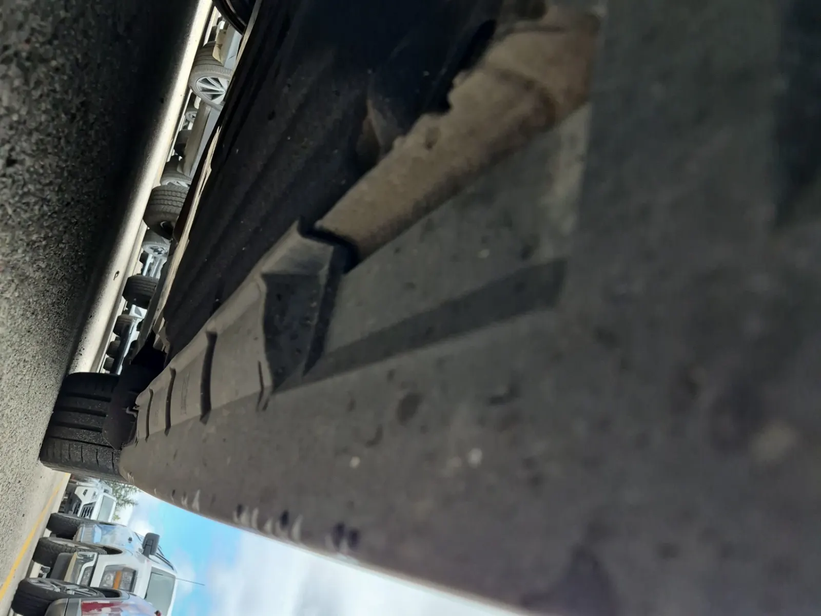 Undercarriage - Driver Photo