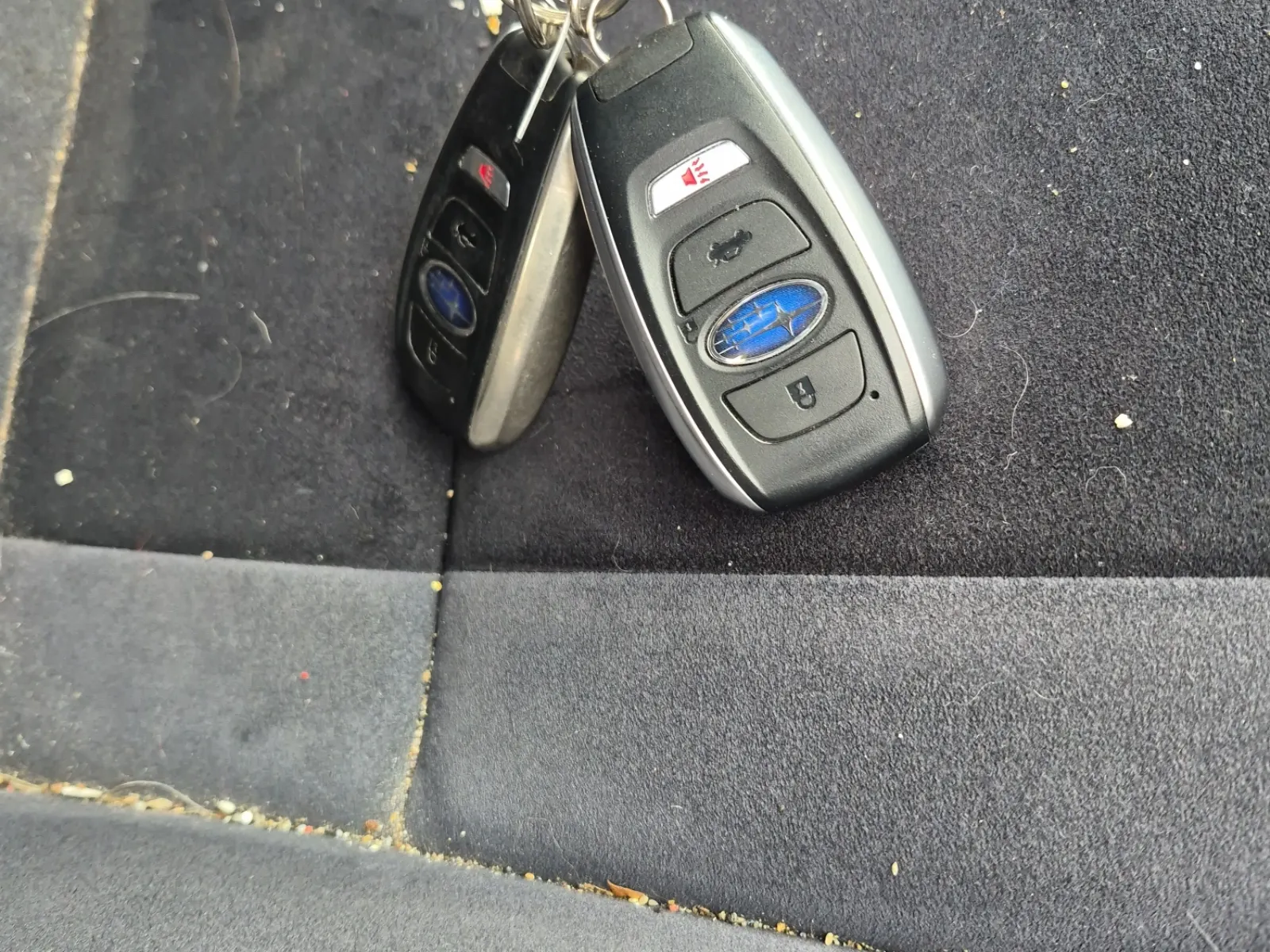 Keys/Fobs/Manual Photo