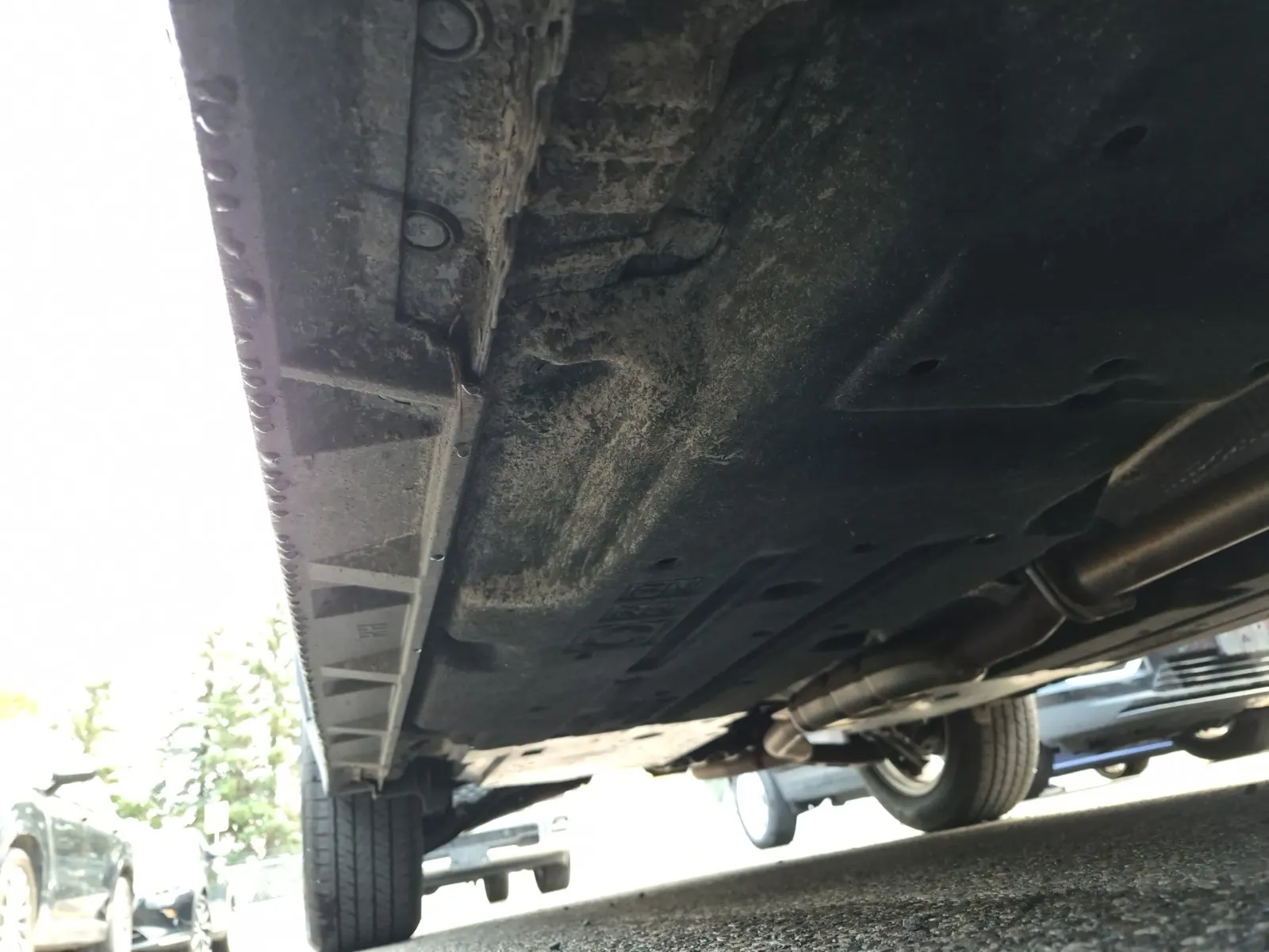 Undercarriage - Passenger Photo