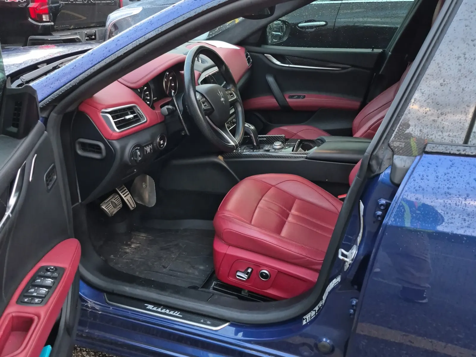 Front Interior Photo