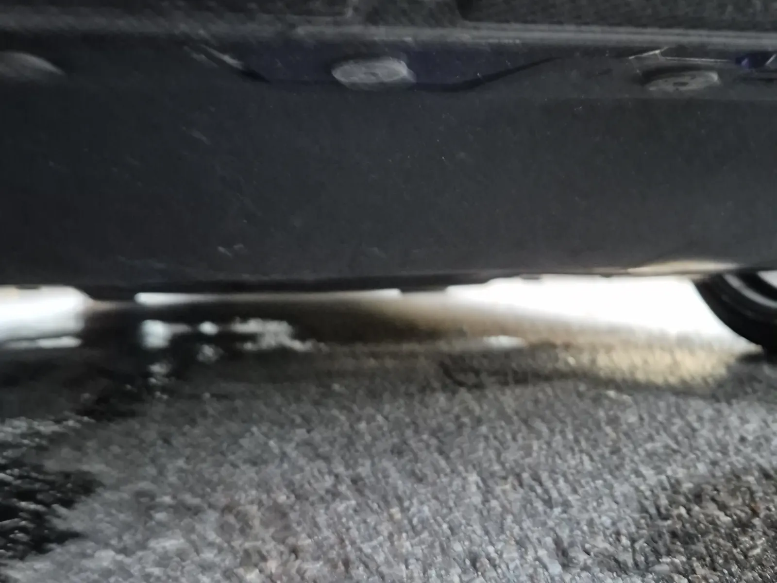 Undercarriage - Front Photo