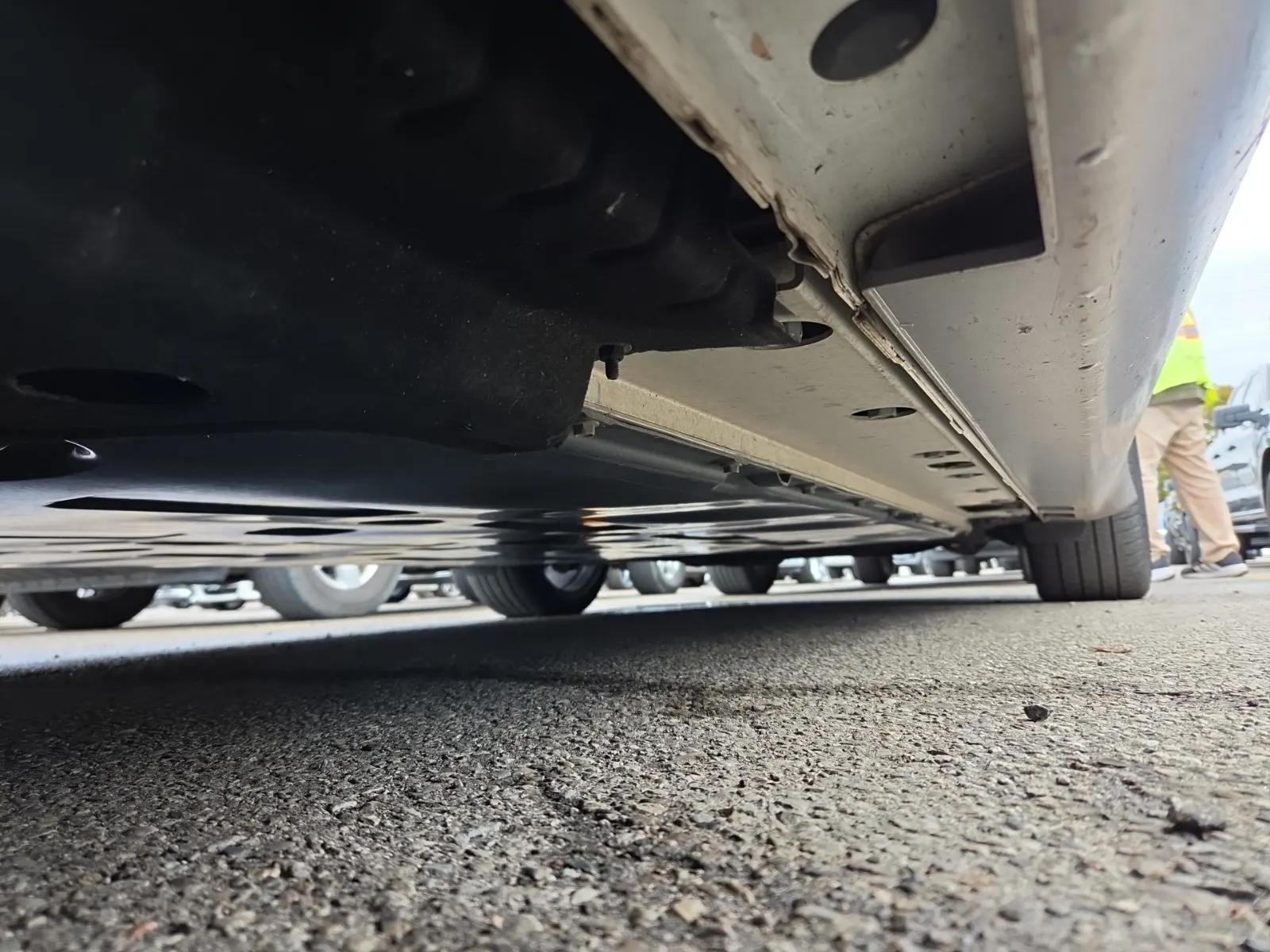 Undercarriage - Driver Photo