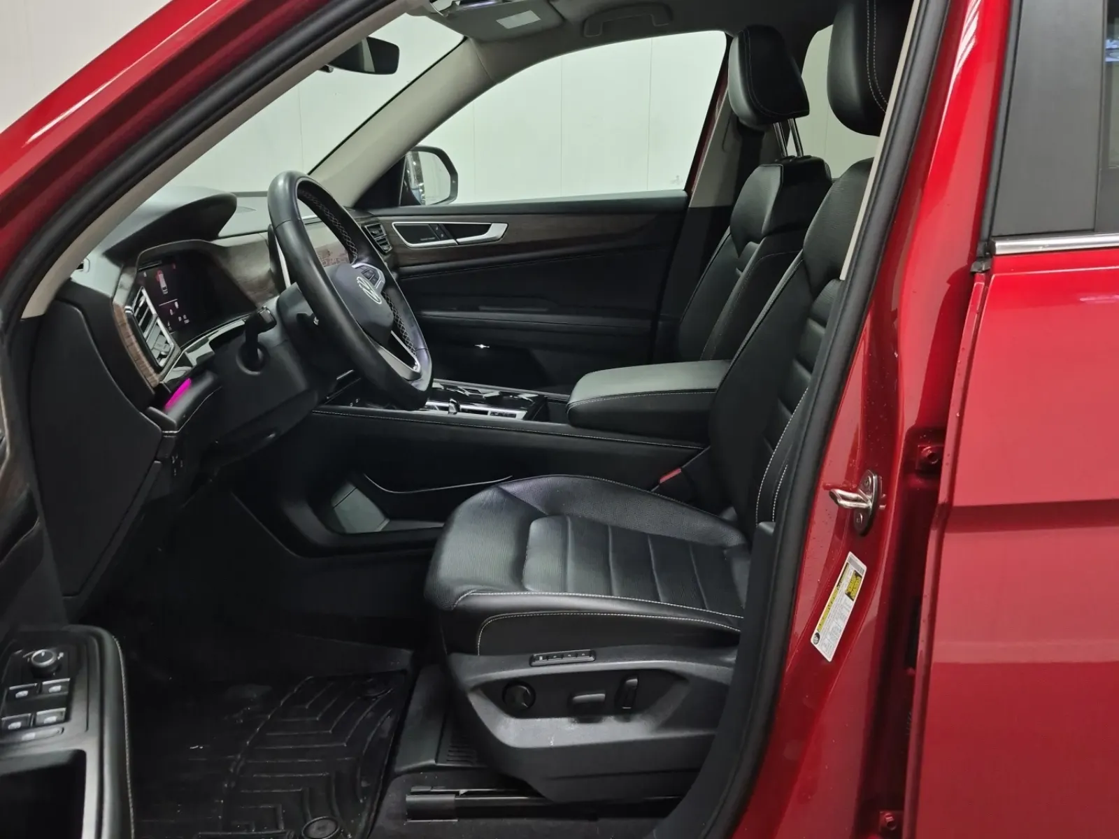 Front Interior Photo