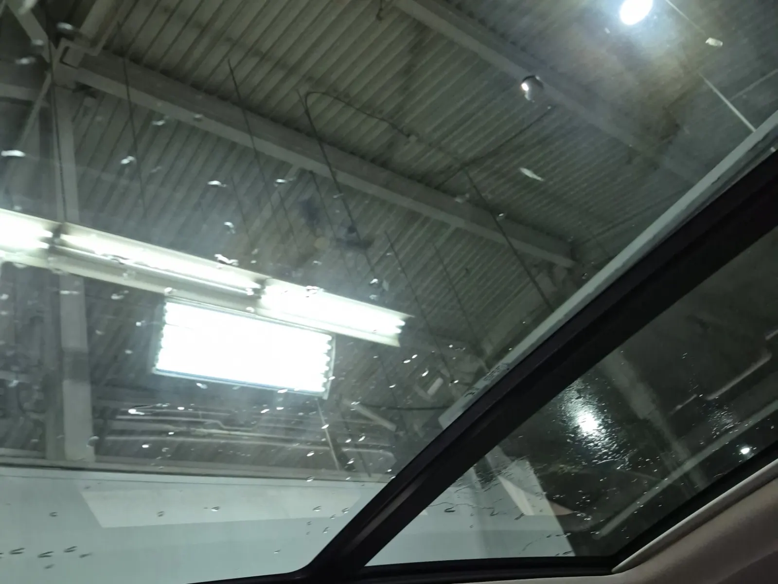 Interior Roof Photo