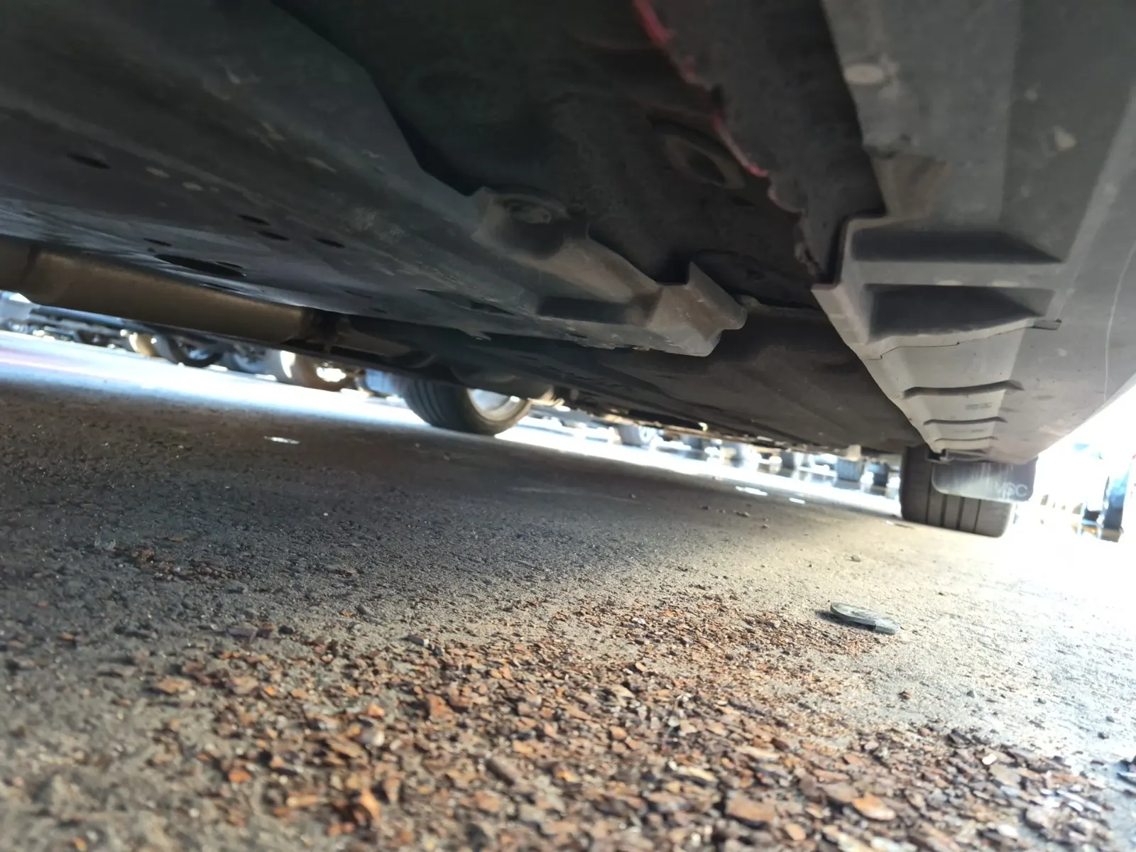 Undercarriage - Passenger Photo