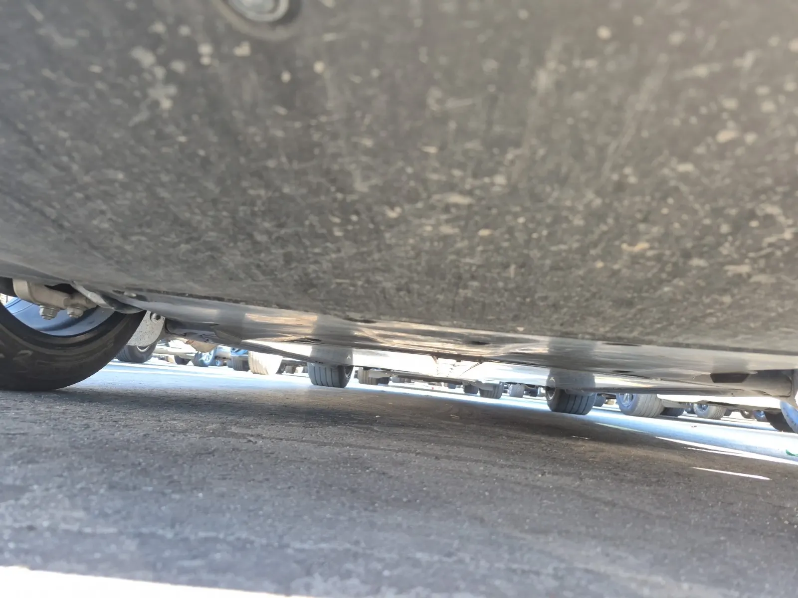 Undercarriage - Front Photo