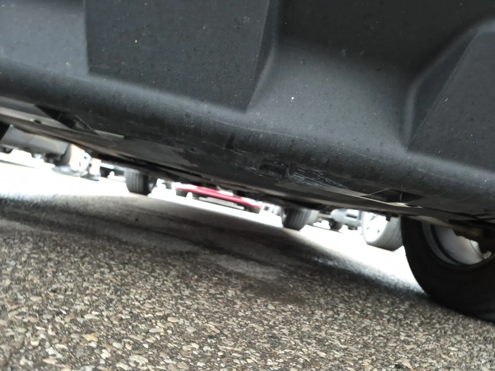 Undercarriage - Front Photo