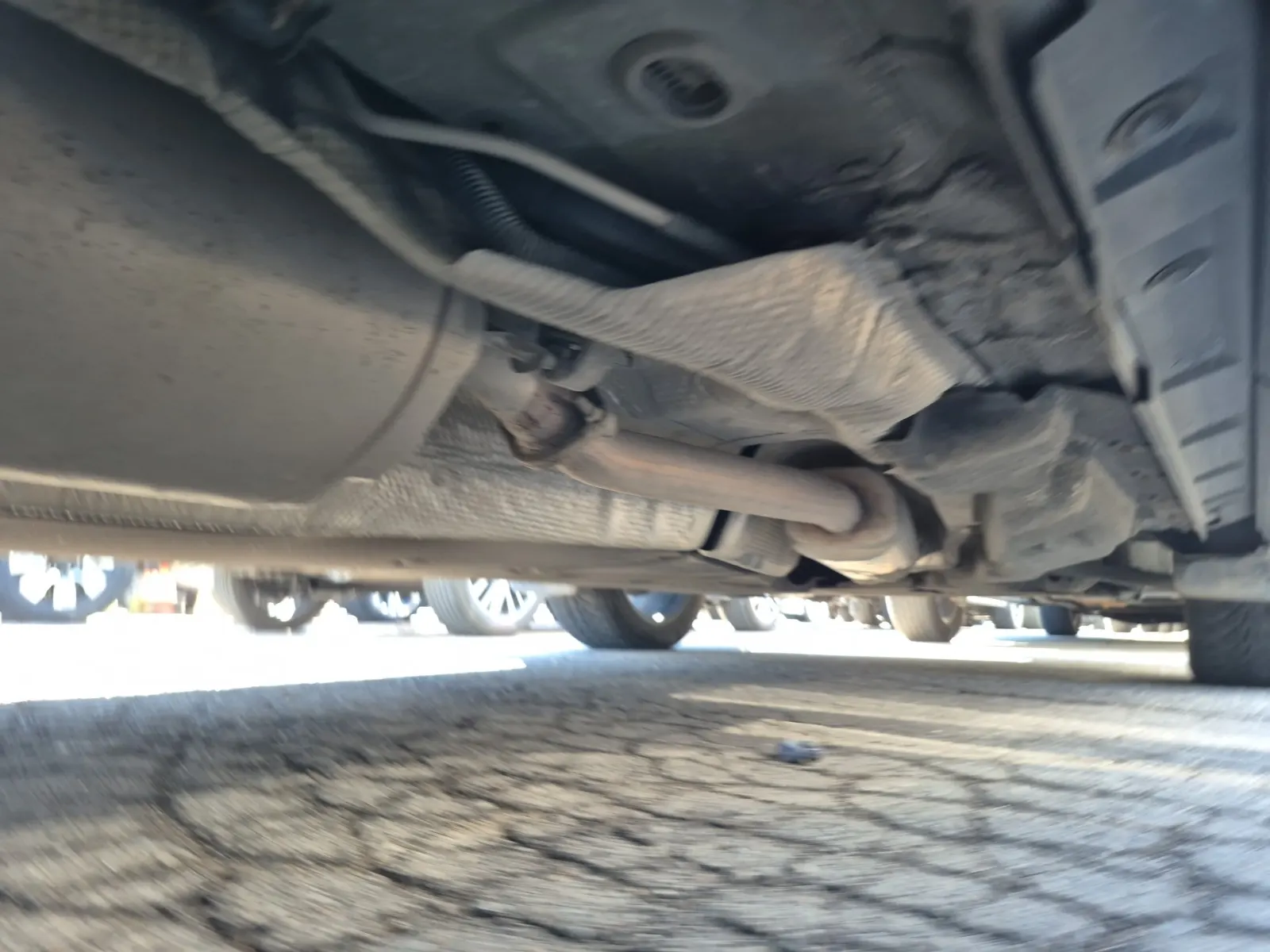 Undercarriage - Passenger Photo