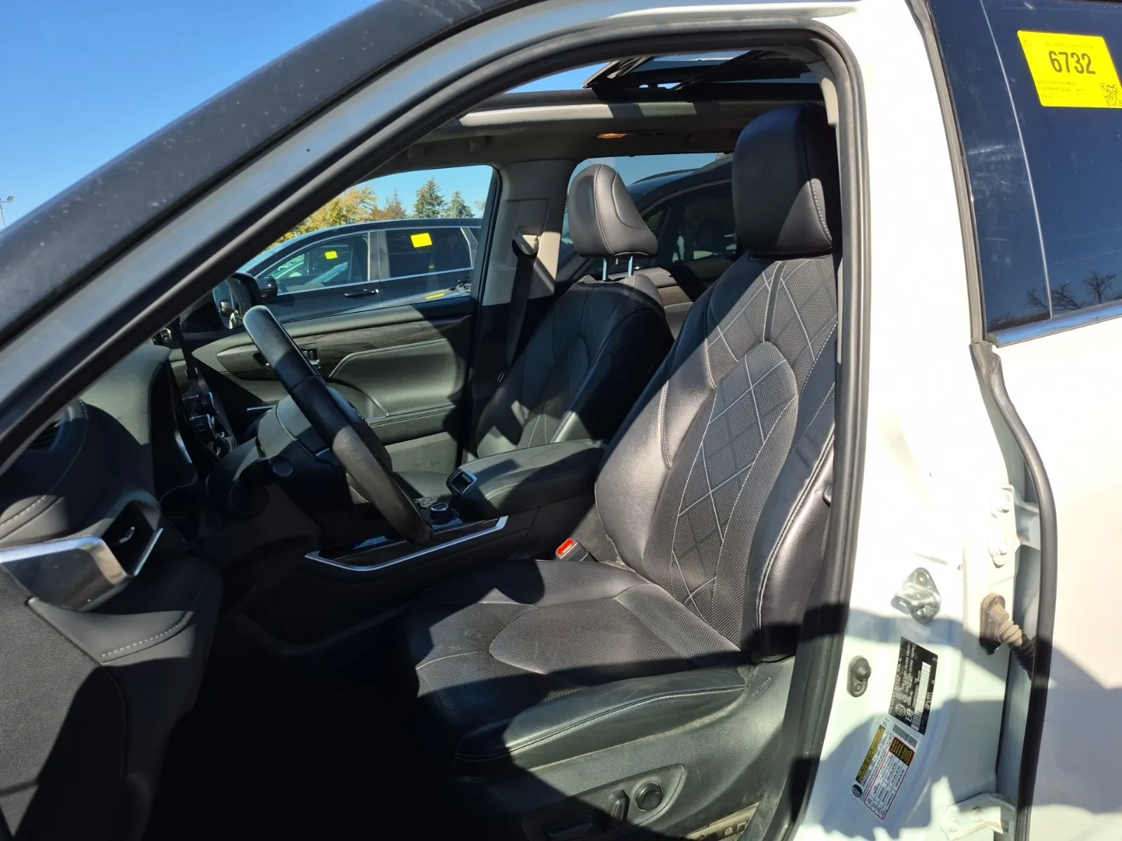 Front Interior Photo